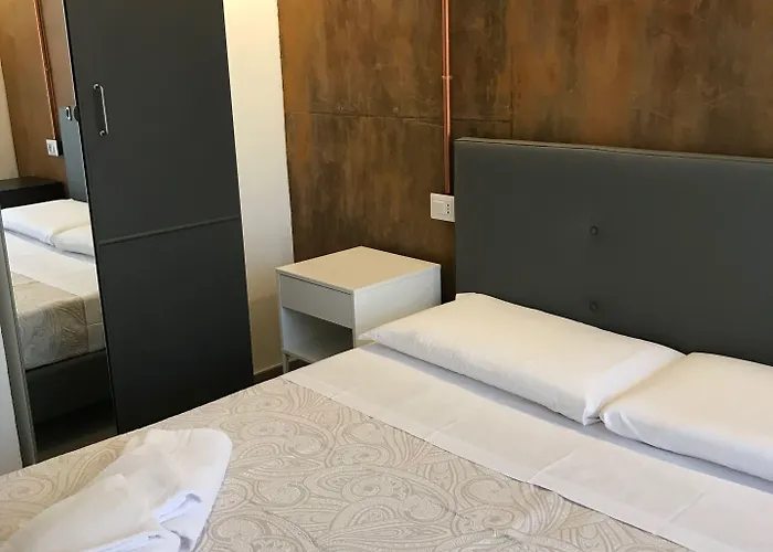 Joy Guest house 3*