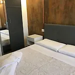 Joy Penzion 3*